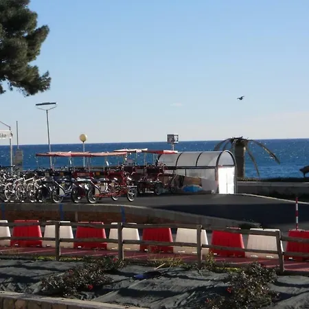 Casa Bici Sole E Mare Сasa de vacaciones San Lorenzo al Mare